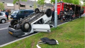 Auto sloop Eindhoven ongeval woonwijk