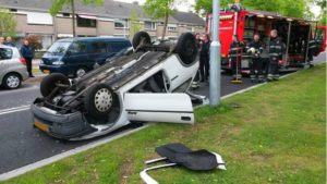 Auto sloop Eindhoven ongeval woonwijk